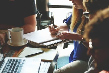 Estudio y trabajo